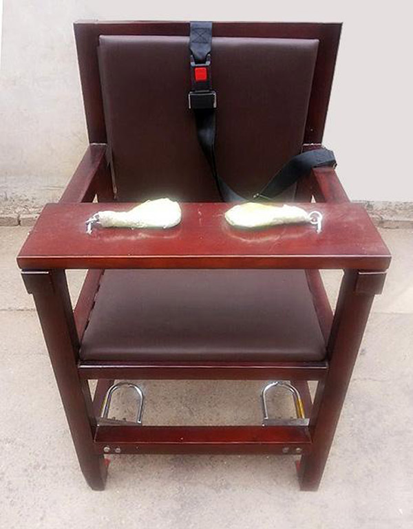 木质审讯椅天津监狱专用木质审讯椅加工定做